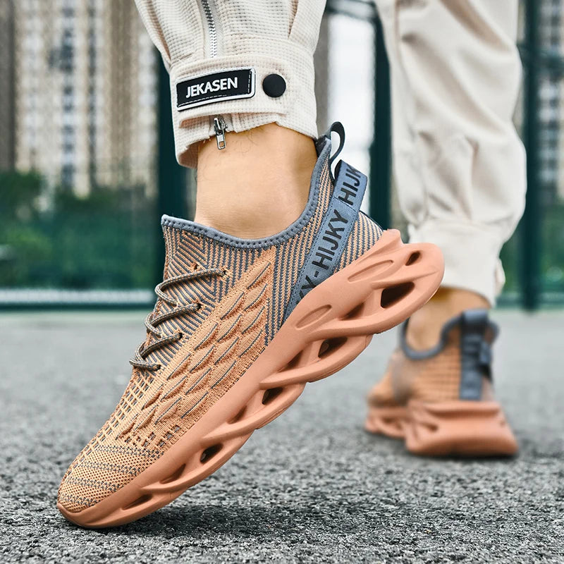 Luxury Casual Breathable Fashionable Running Sneakers For Men
