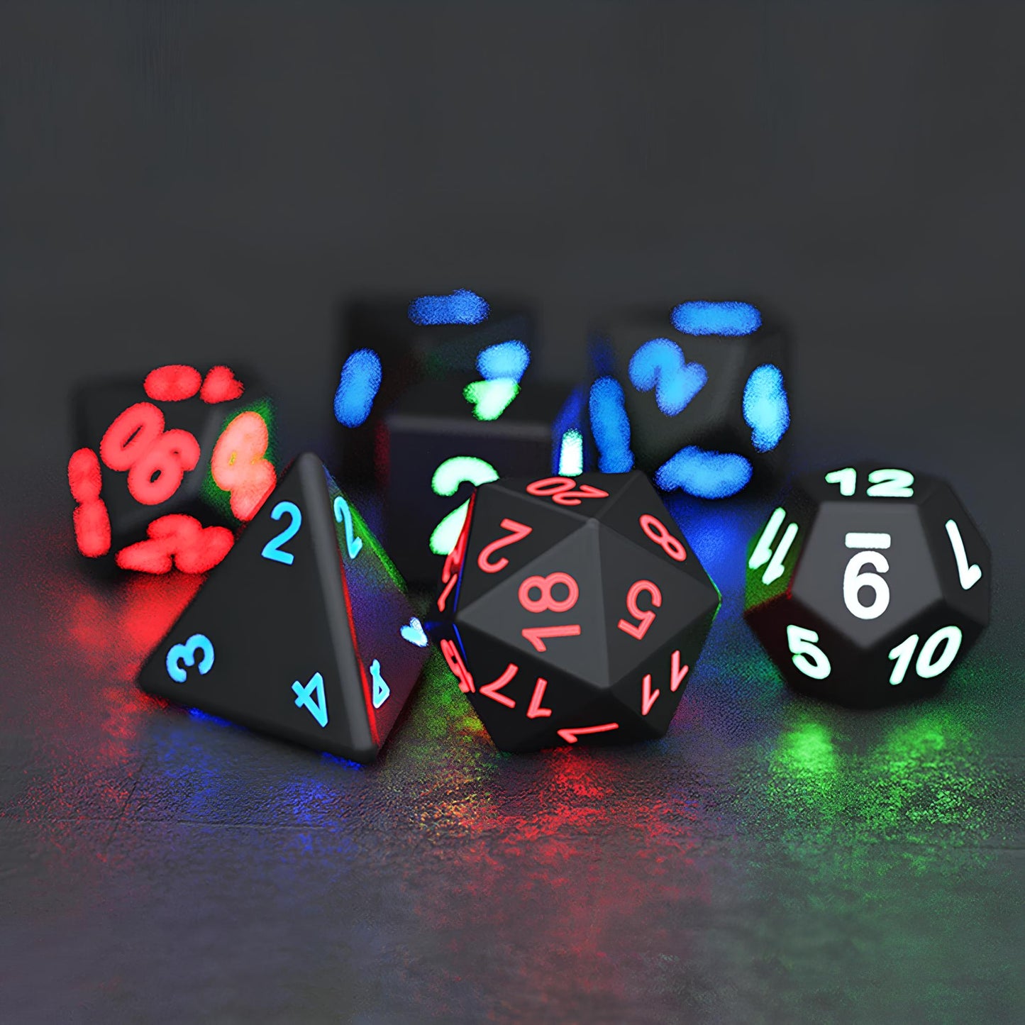 Set of Luminous and Rechargeable DND Dice and Charger Case