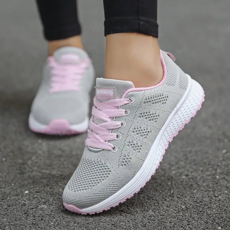 Women Tennis trainer