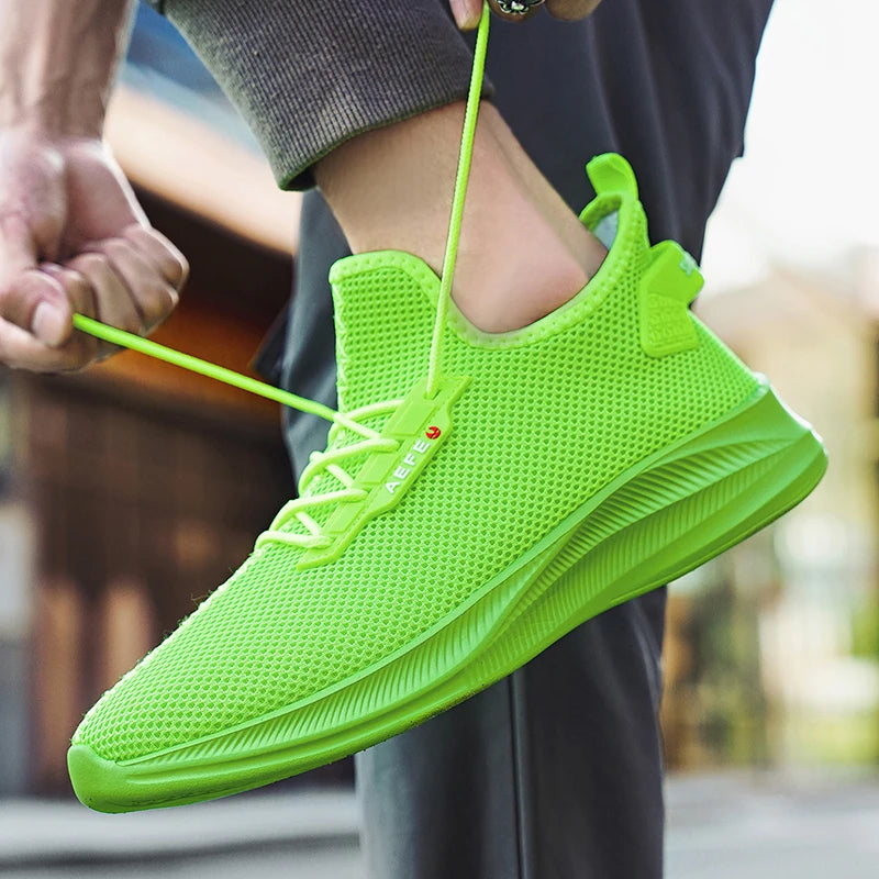 Men Casual Sport Shoes Lightweight Sneakers Outdoor Breathable Mesh Green Running Shoes Athletic Jogging Tennis Shoes